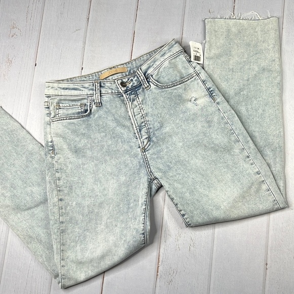 Joe's Jeans Denim - NWT - Joe's Jeans - Mid Rise Slim Boyfriend - Size 27